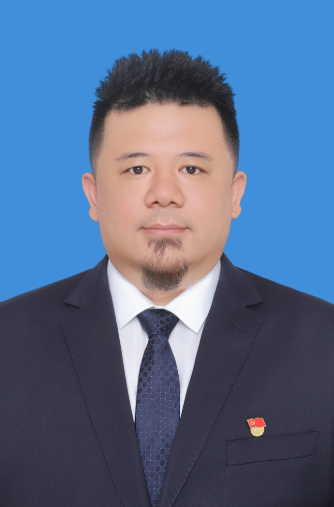 次旦多杰（黨委委員、副總經(jīng)理兼總工程師）